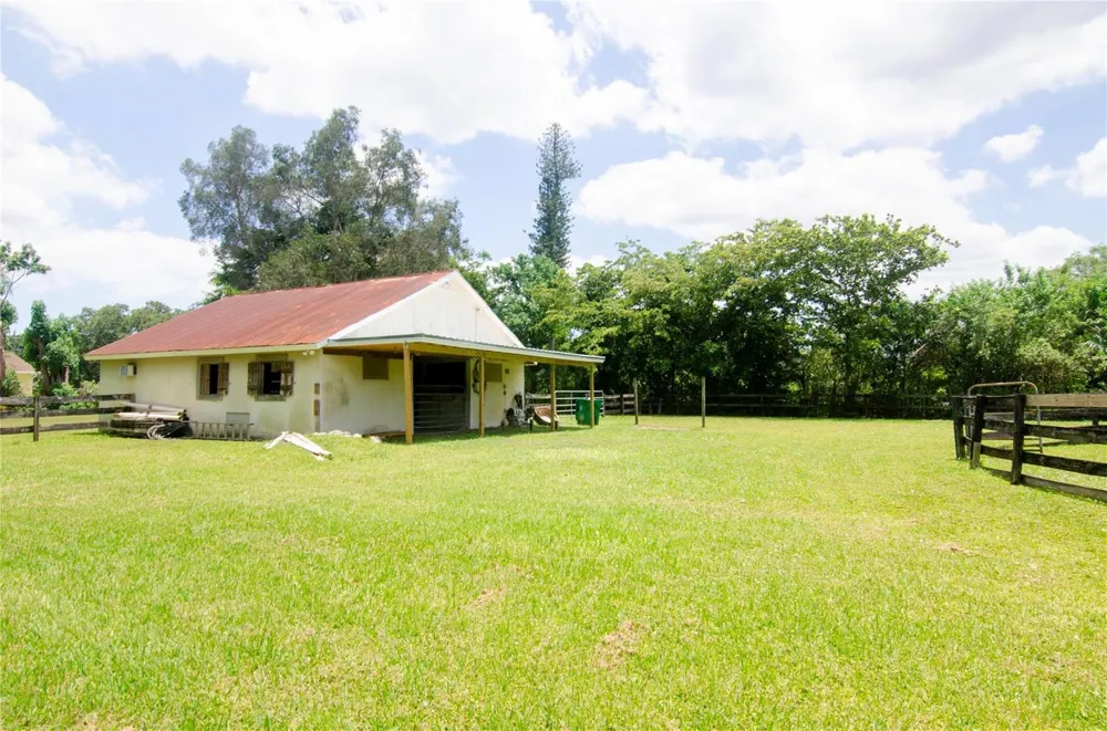 1765 SW Back 112th Avenue Davie, FL 33325