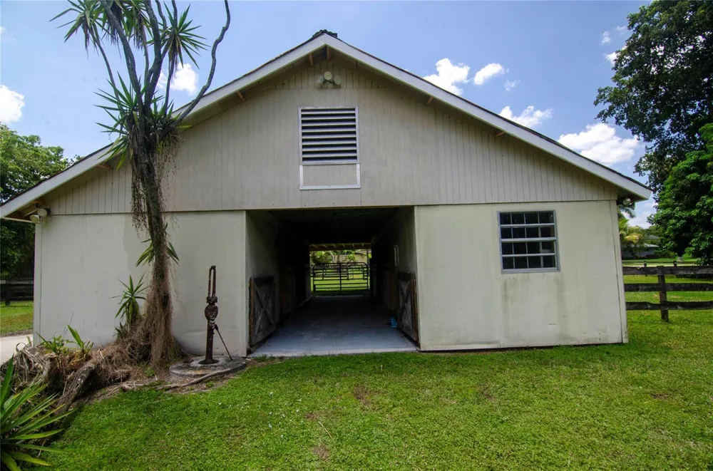 1765 SW Back 112th Avenue Davie, FL 33325