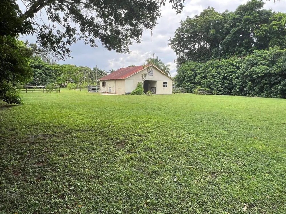 1765 SW Back 112th Avenue Davie, FL 33325