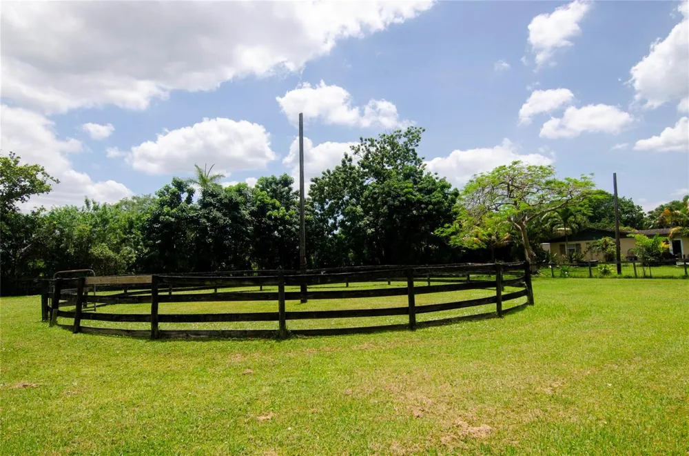 1765 SW Back 112th Avenue Davie, FL 33325