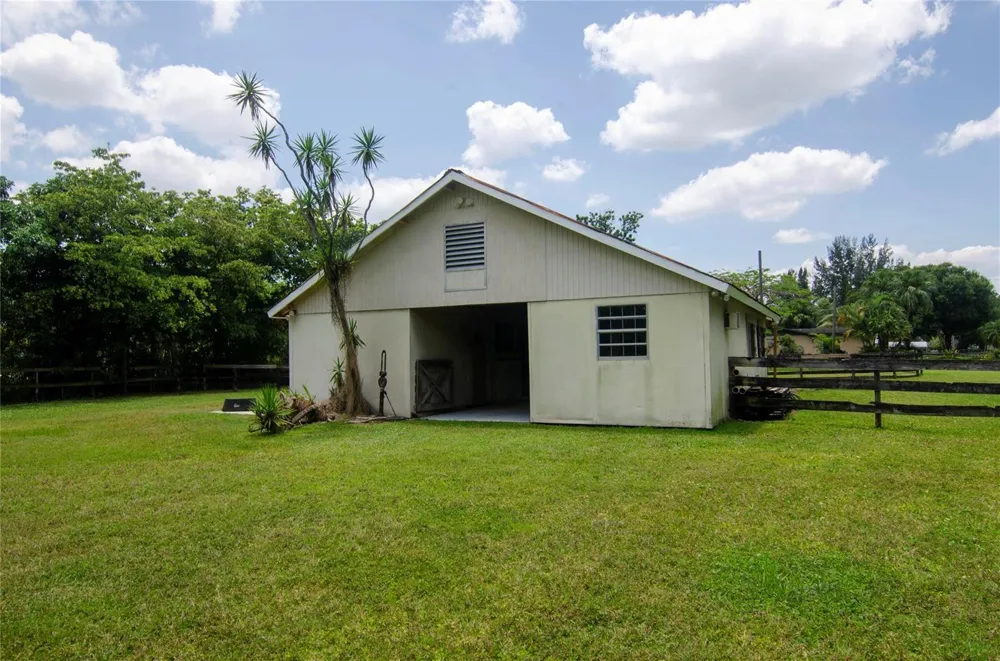 1765 SW Back 112th Avenue Davie, FL 33325