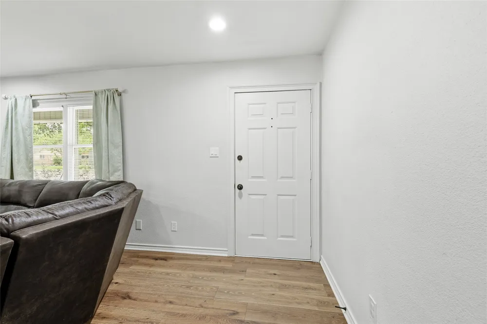 588 Pine Street Lewisville, TX 75057