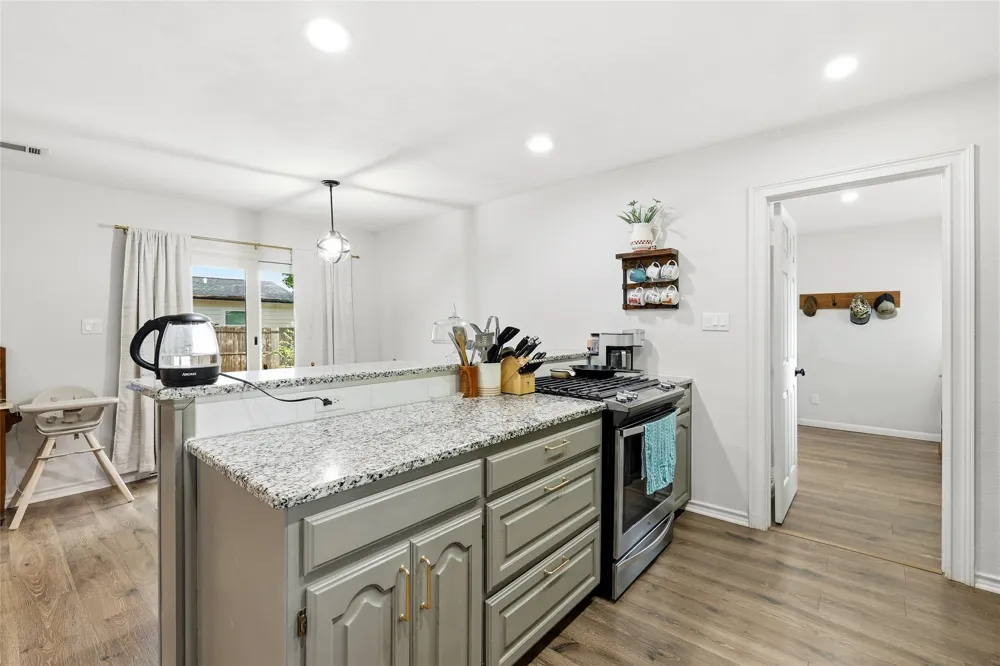 588 Pine Street Lewisville, TX 75057