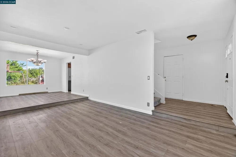 730 Stratford Avenue Dixon, CA 95620