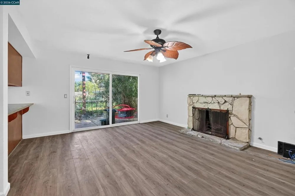 730 Stratford Avenue Dixon, CA 95620