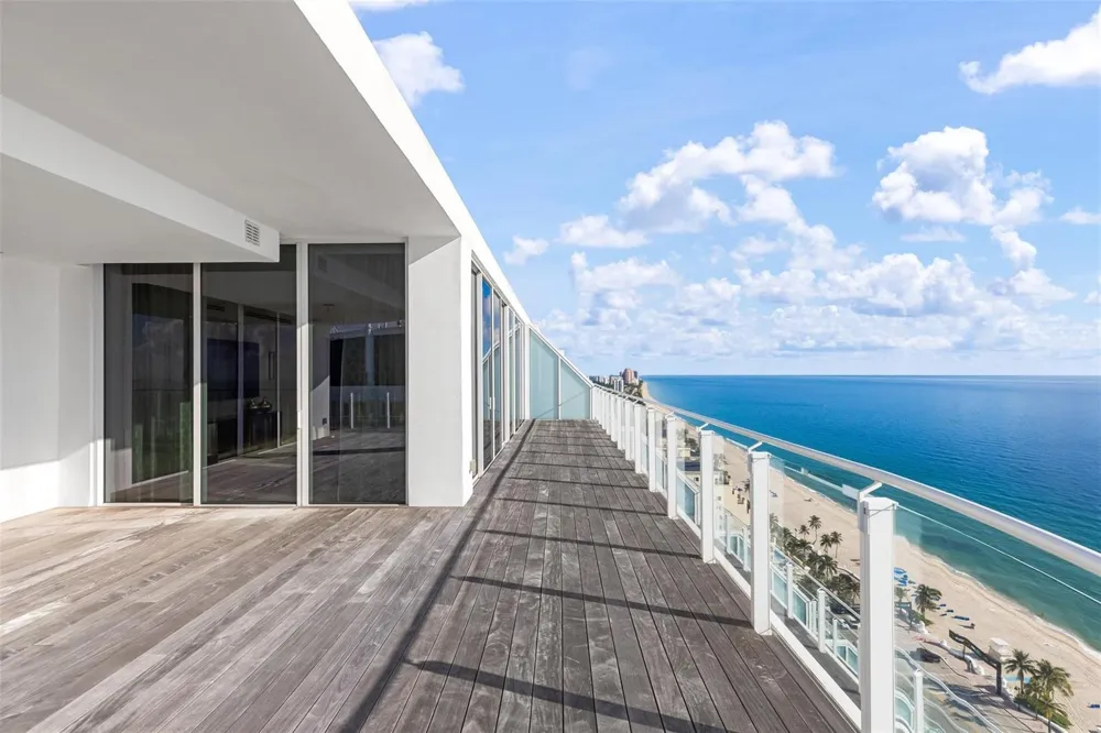 525 Fort Lauderdale Beach Boulevard #2201 Fort Lauderdale, FL 33304