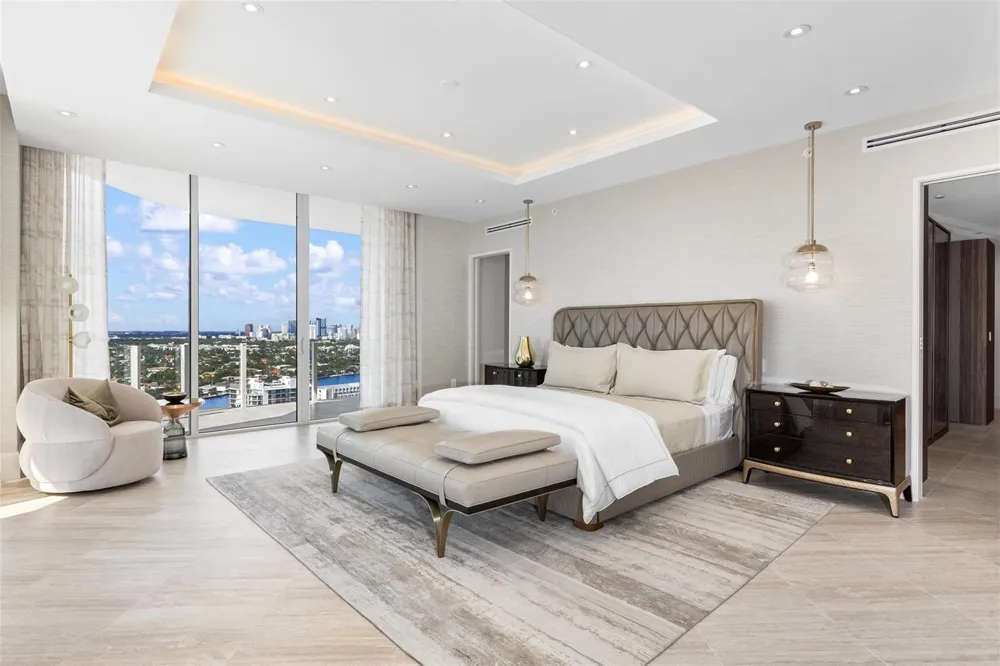 525 Fort Lauderdale Beach Boulevard #2201 Fort Lauderdale, FL 33304