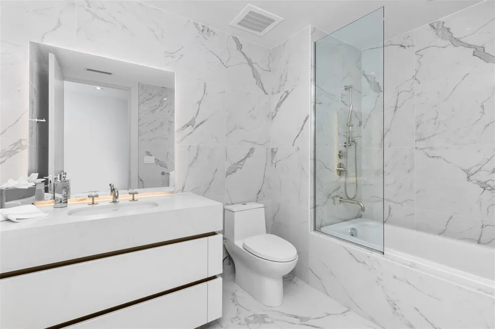 525 Fort Lauderdale Beach Boulevard #2201 Fort Lauderdale, FL 33304