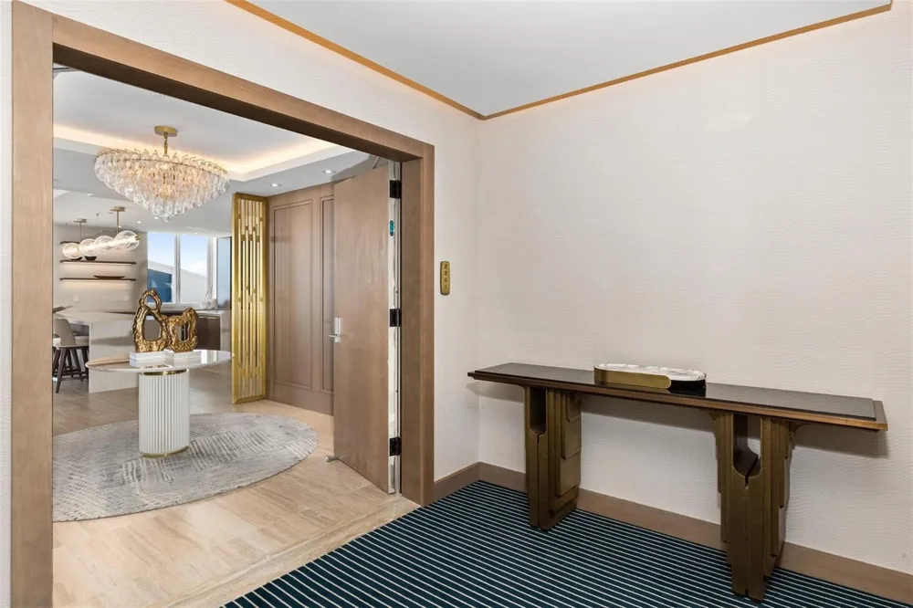 525 Fort Lauderdale Beach Boulevard #2201 Fort Lauderdale, FL 33304