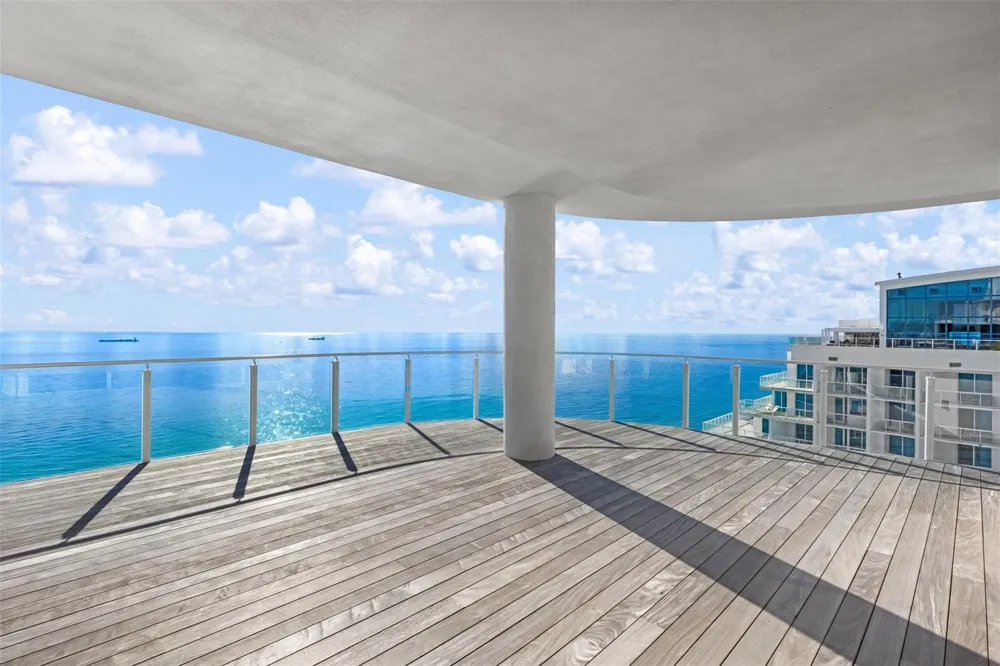 525 Fort Lauderdale Beach Boulevard #2201 Fort Lauderdale, FL 33304