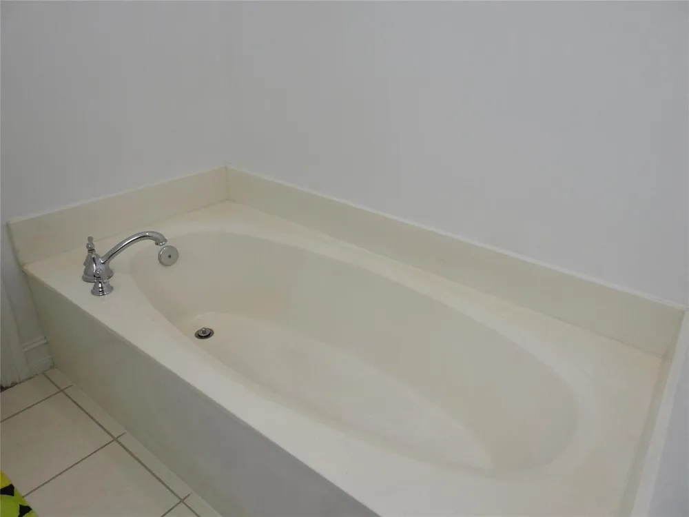 2299 NE 9th Avenue #2299 Wilton Manors, FL 33305