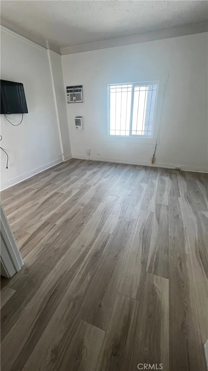 1421 S Valencia Street Los Angeles, CA 90015