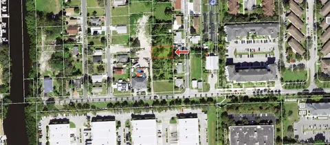 NW 13 AVENUE