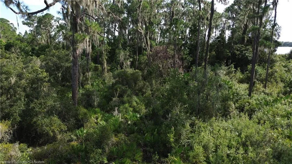 3029 Hawks Landing Circle Sebring, FL 33875