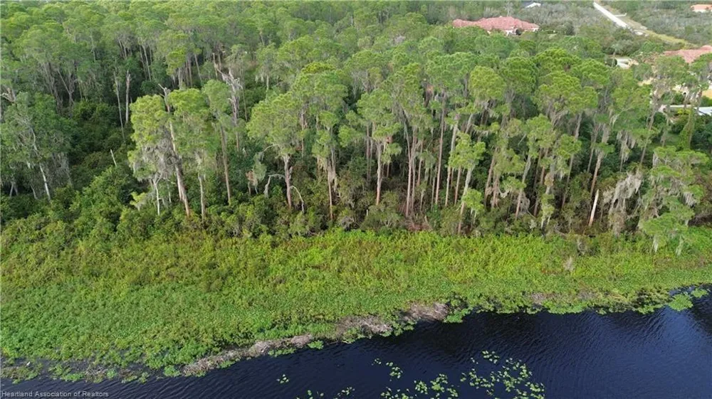 3029 Hawks Landing Circle Sebring, FL 33875