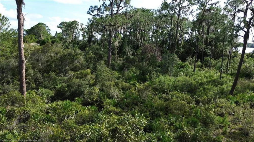 3029 Hawks Landing Circle Sebring, FL 33875