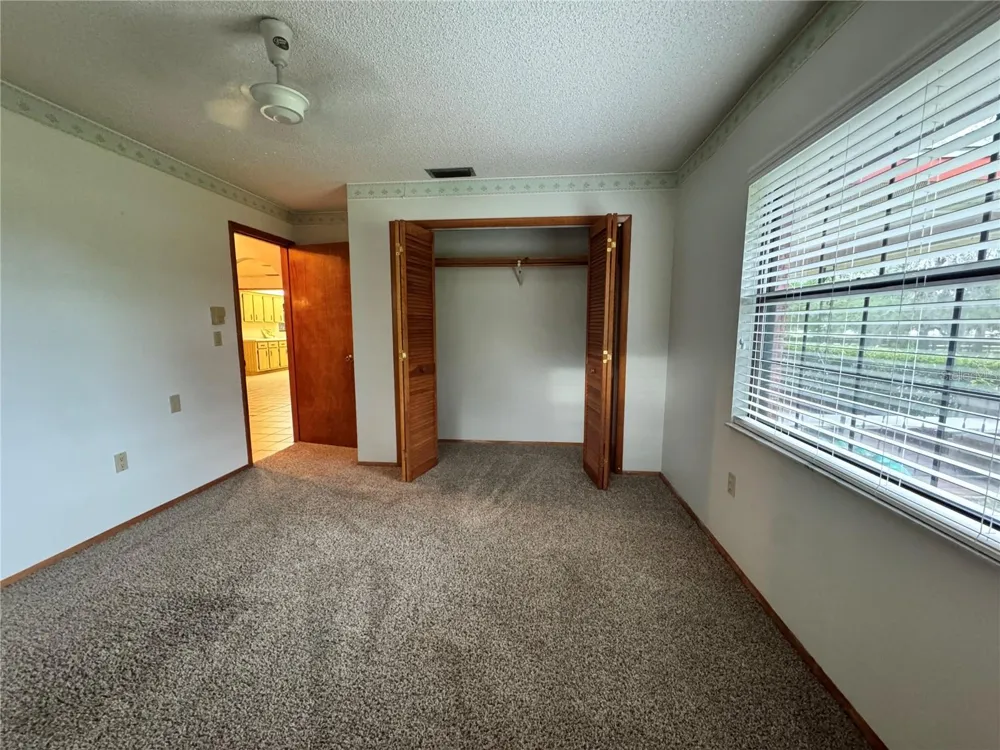 8225 E HIGHWAY 25 Belleview, FL 34420