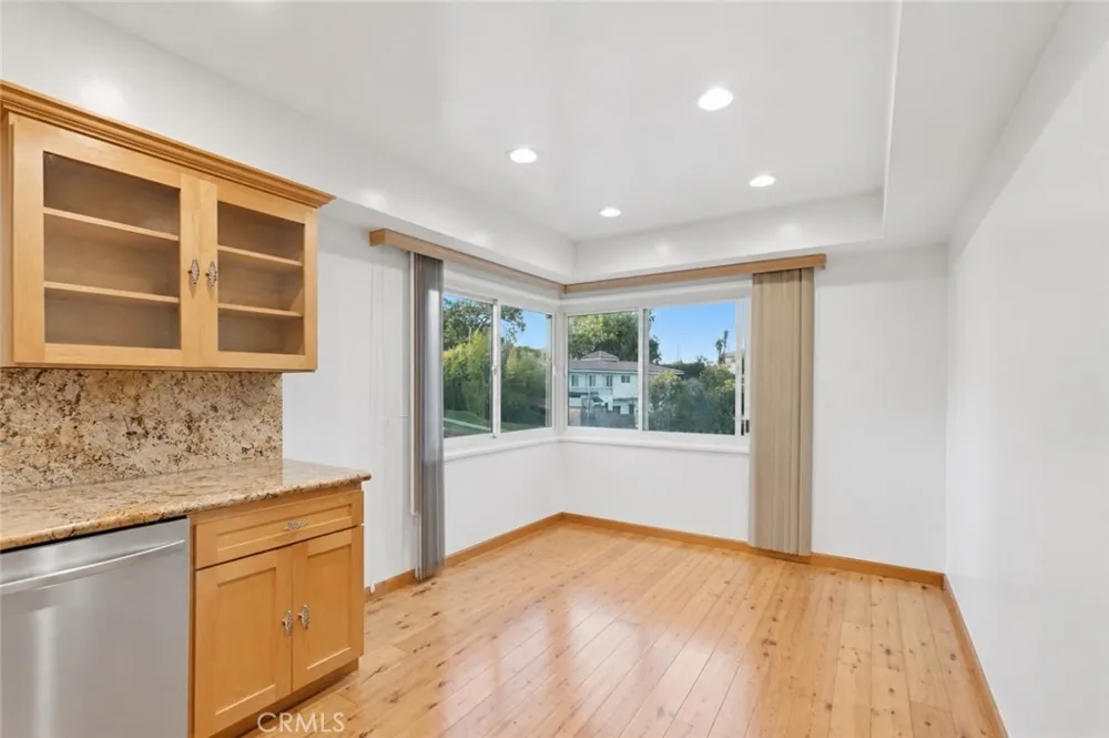 4715 Presidio View Park, CA 90043