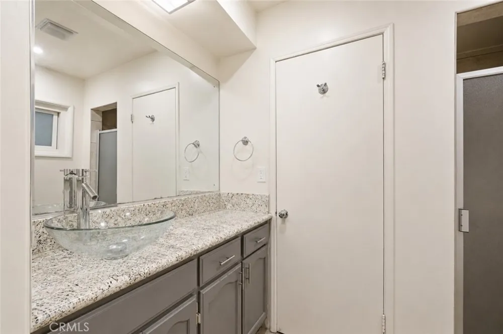4715 Presidio View Park, CA 90043