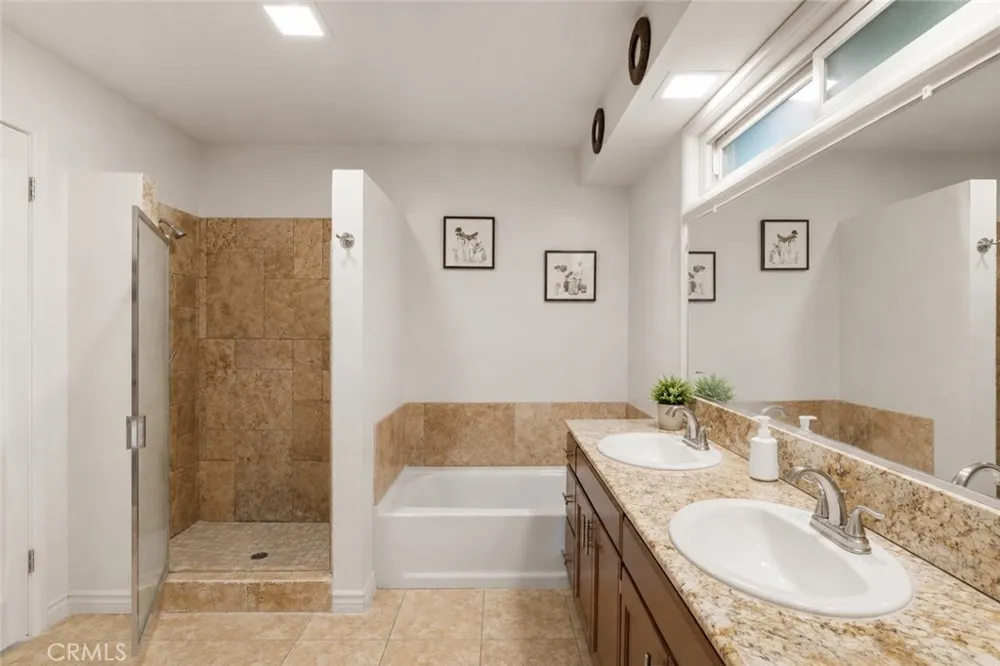 4715 Presidio View Park, CA 90043