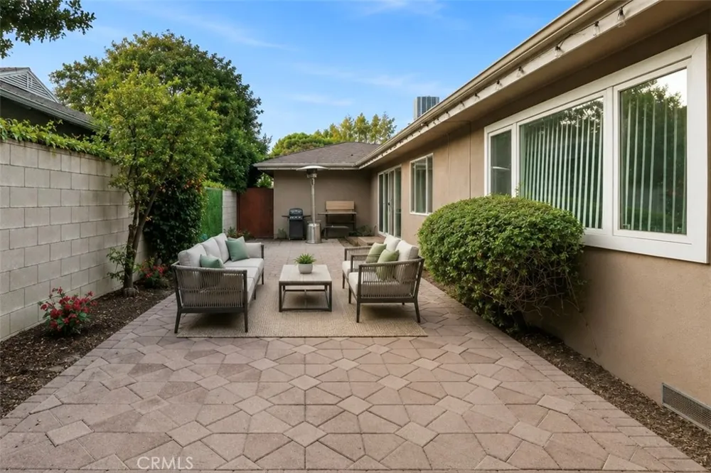 4715 Presidio View Park, CA 90043