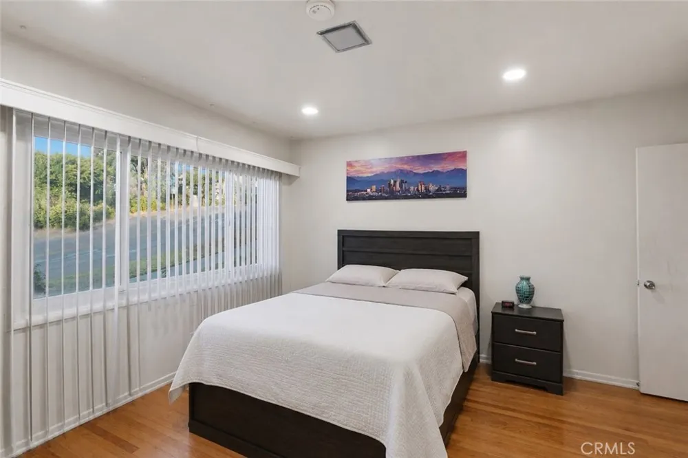 4715 Presidio View Park, CA 90043
