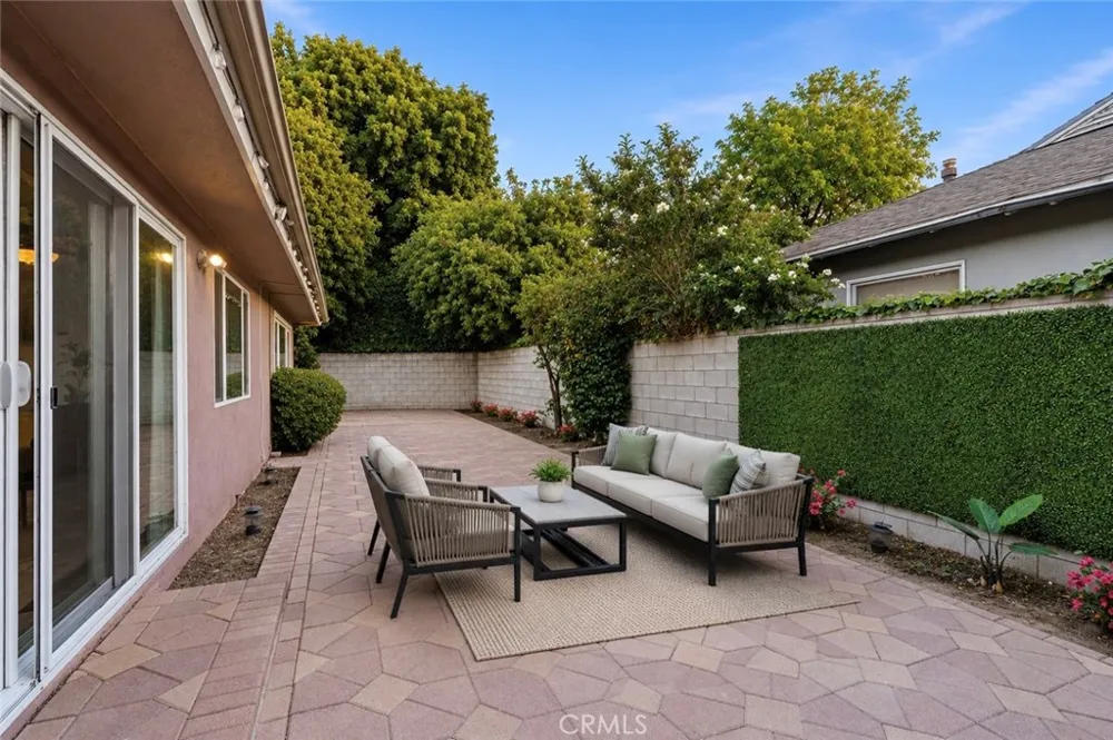 4715 Presidio View Park, CA 90043