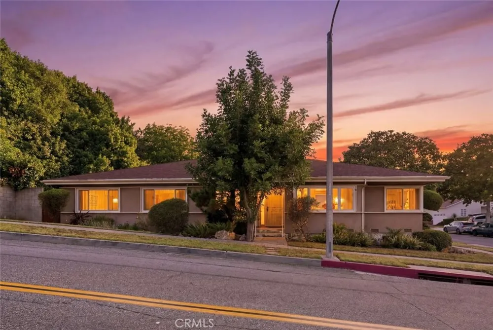 4715 Presidio View Park, CA 90043