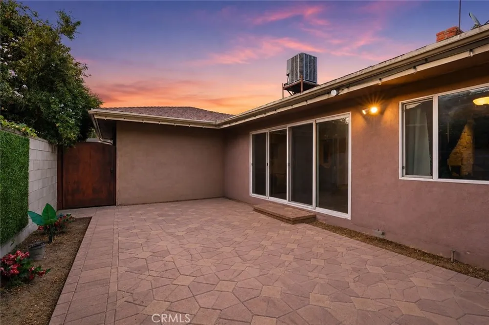 4715 Presidio View Park, CA 90043