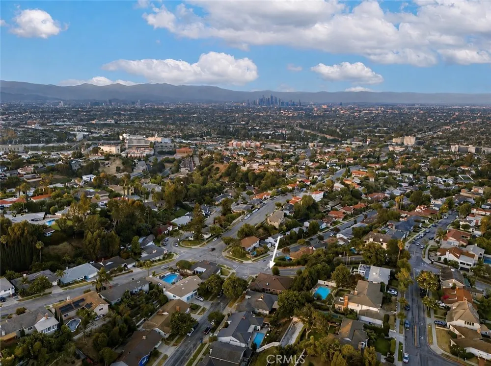 4715 Presidio View Park, CA 90043