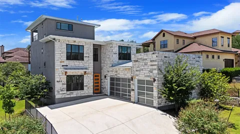 15087 Dorothy Drive