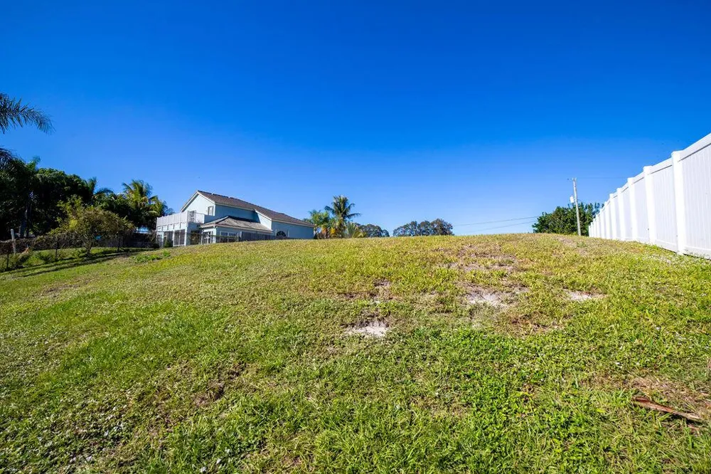 178 NE Dominican Terrace Port St. Lucie, FL 34983
