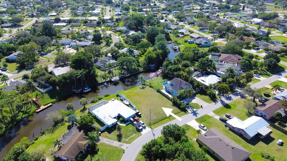 178 NE Dominican Terrace Port St. Lucie, FL 34983