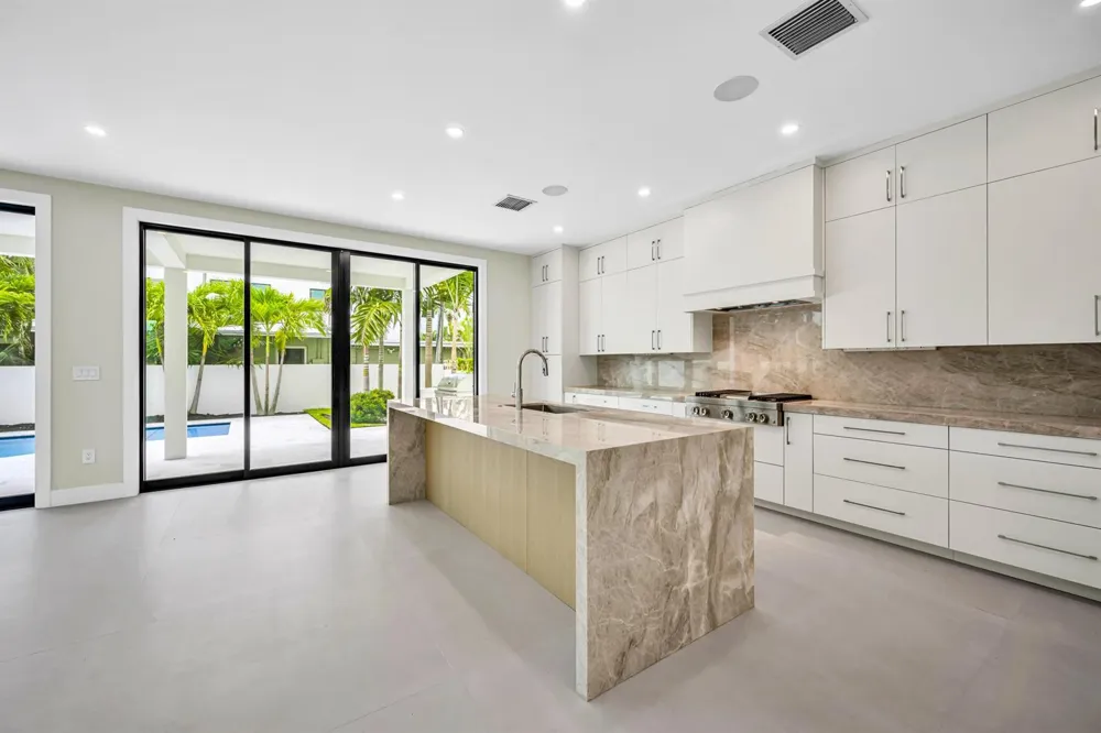 445 NE 11th Avenue Fort Lauderdale, FL 33301