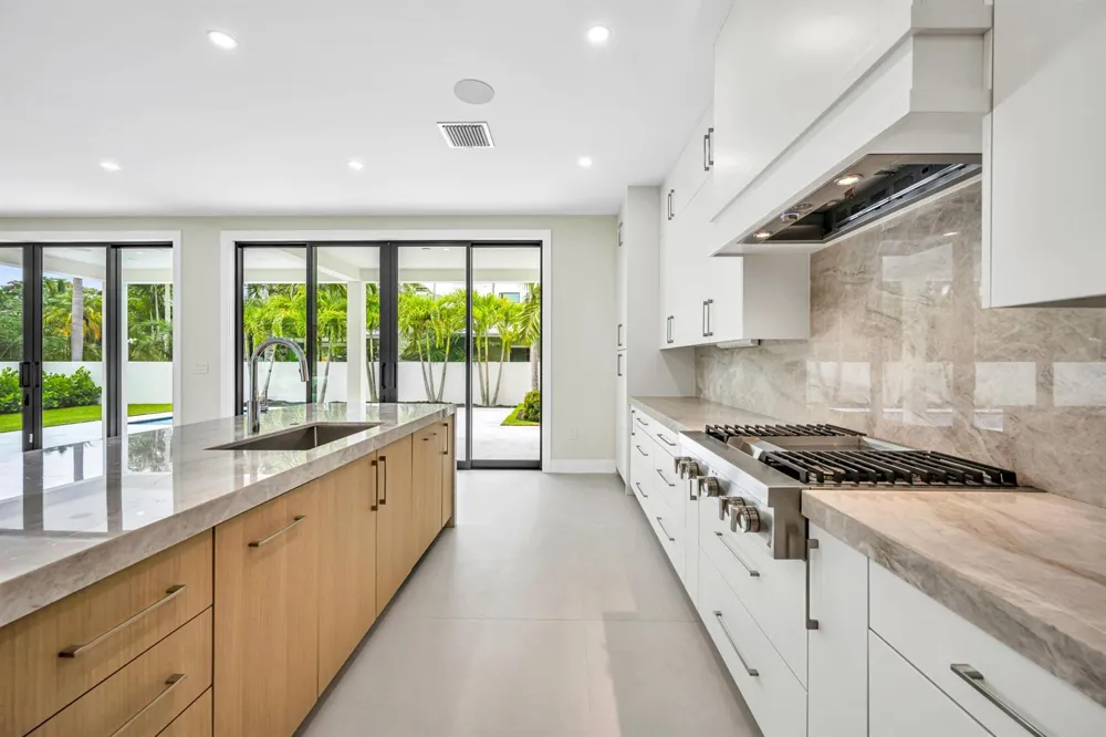 445 NE 11th Avenue Fort Lauderdale, FL 33301