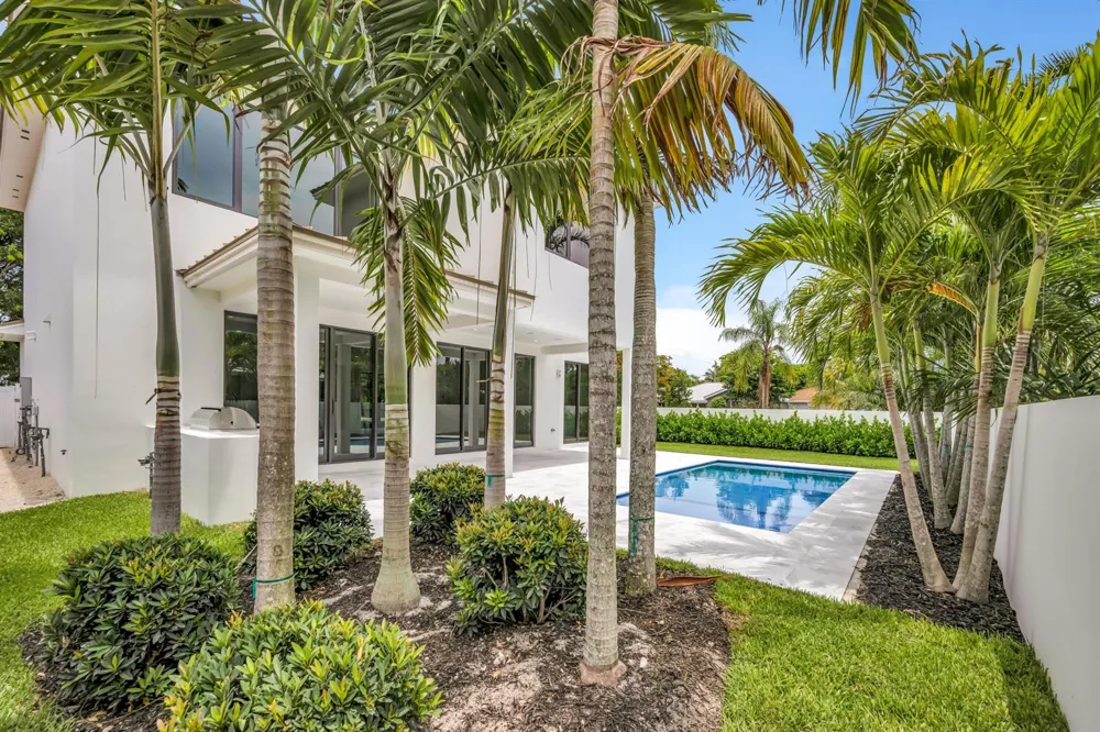 445 NE 11th Avenue Fort Lauderdale, FL 33301