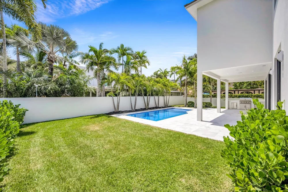 445 NE 11th Avenue Fort Lauderdale, FL 33301