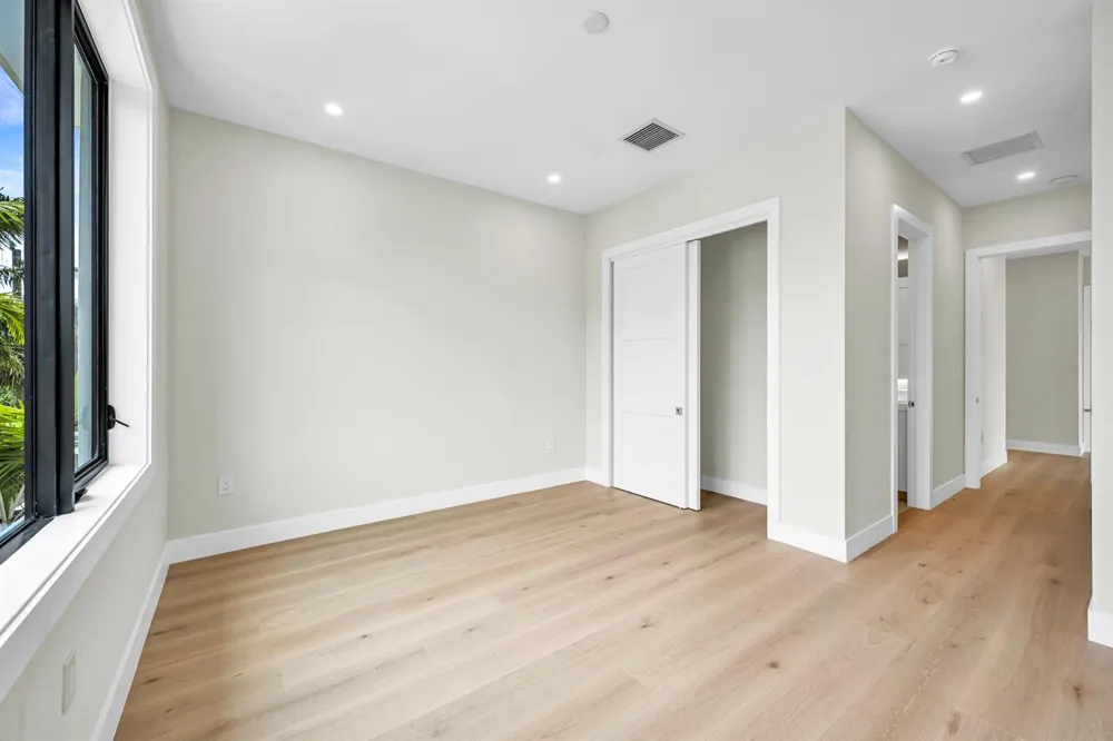 445 NE 11th Avenue Fort Lauderdale, FL 33301