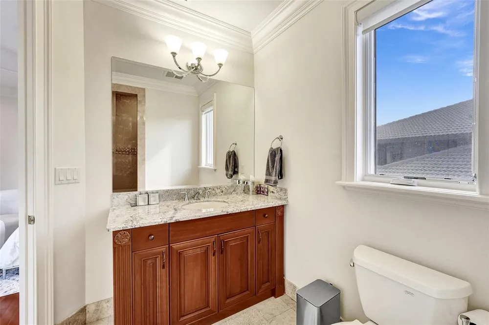 642 Palm Drive Hallandale Beach, FL 33009