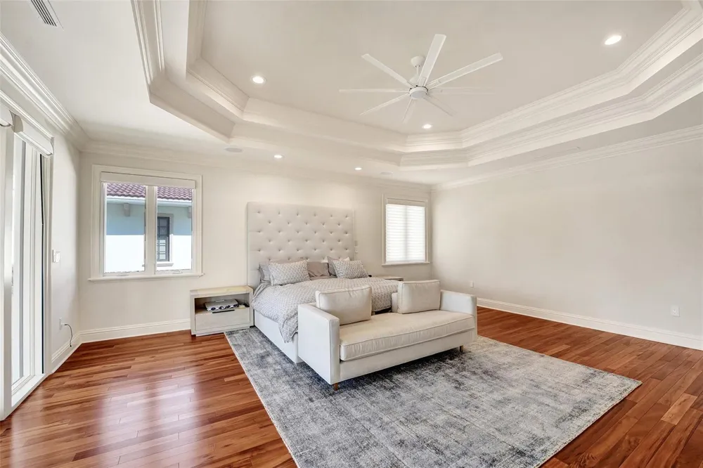 642 Palm Drive Hallandale Beach, FL 33009