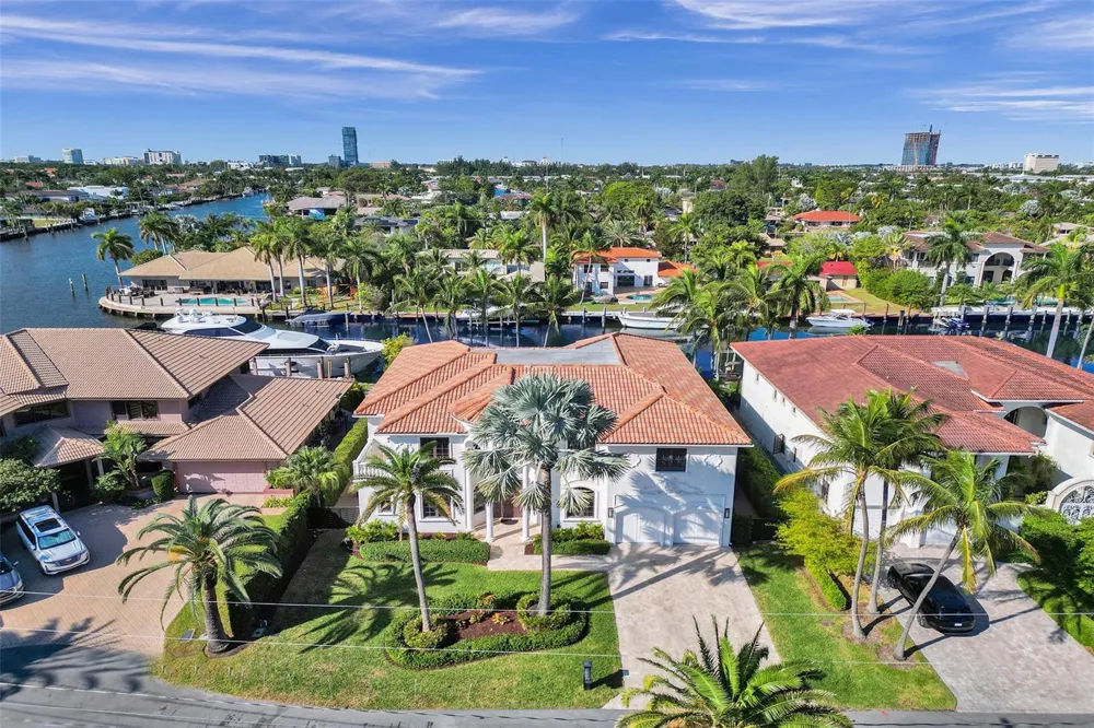 642 Palm Drive Hallandale Beach, FL 33009