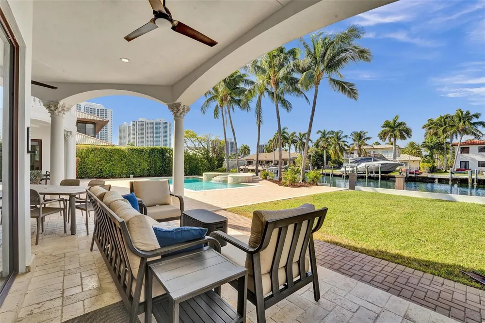 642 Palm Drive Hallandale Beach, FL 33009