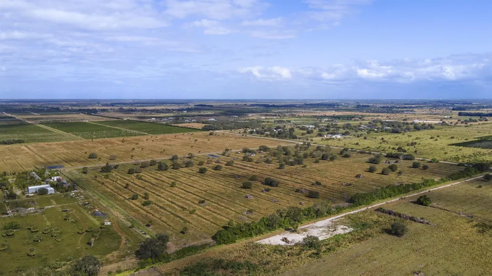 2321 Sneed Road Fort Pierce, FL 34945