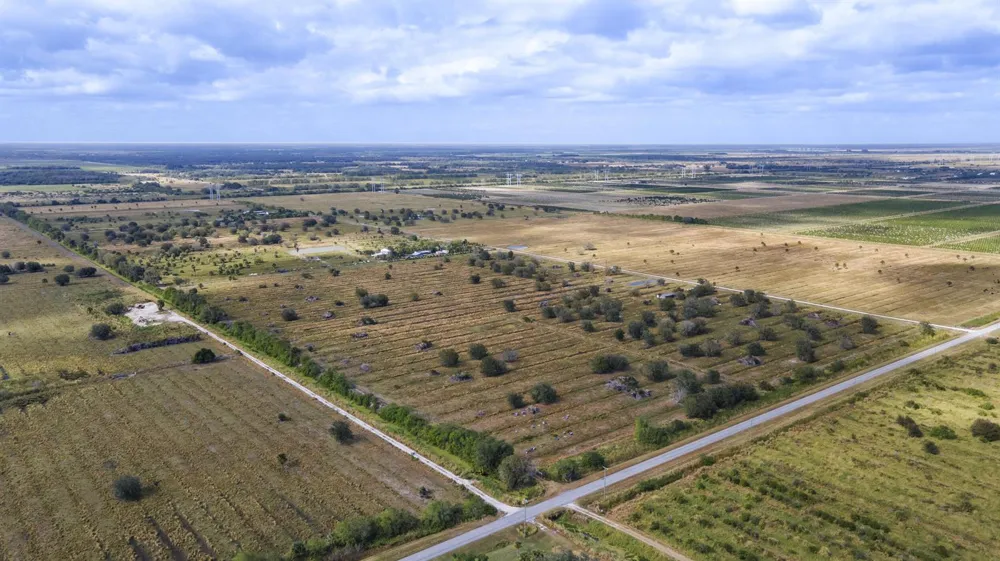 2321 Sneed Road Fort Pierce, FL 34945