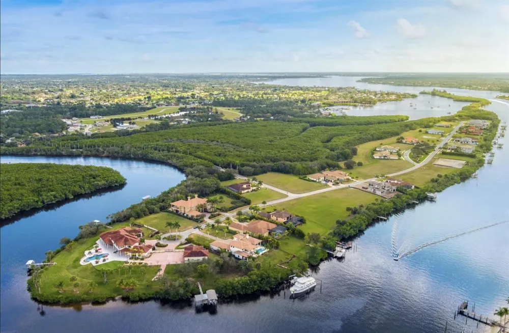 221 SE Fiore Bello Port St. Lucie, FL 34952