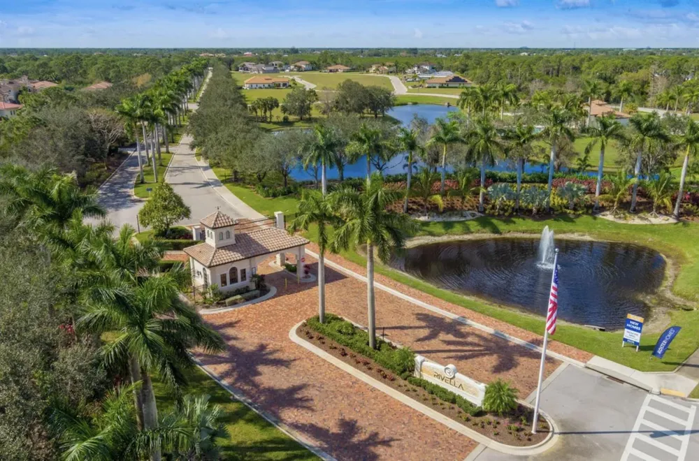 221 SE Fiore Bello Port St. Lucie, FL 34952