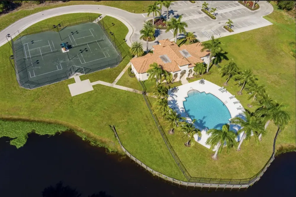 221 SE Fiore Bello Port St. Lucie, FL 34952