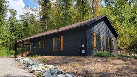 570 Beasley Hollow Rd