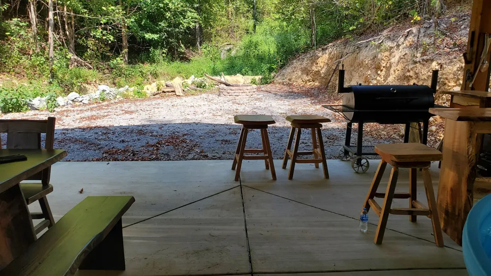 570 Beasley Hollow Rd Linden, TN 37096