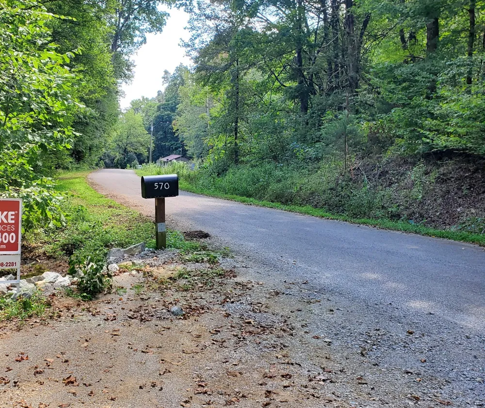 570 Beasley Hollow Rd Linden, TN 37096